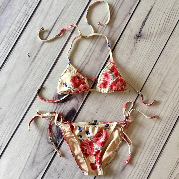 Floral Bikini - Picture 1 of 6